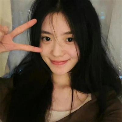 赤裸的公务员